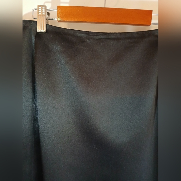 VTG Brooks Brothers 100% silk black skirt - 8 - Picture 4 of 6